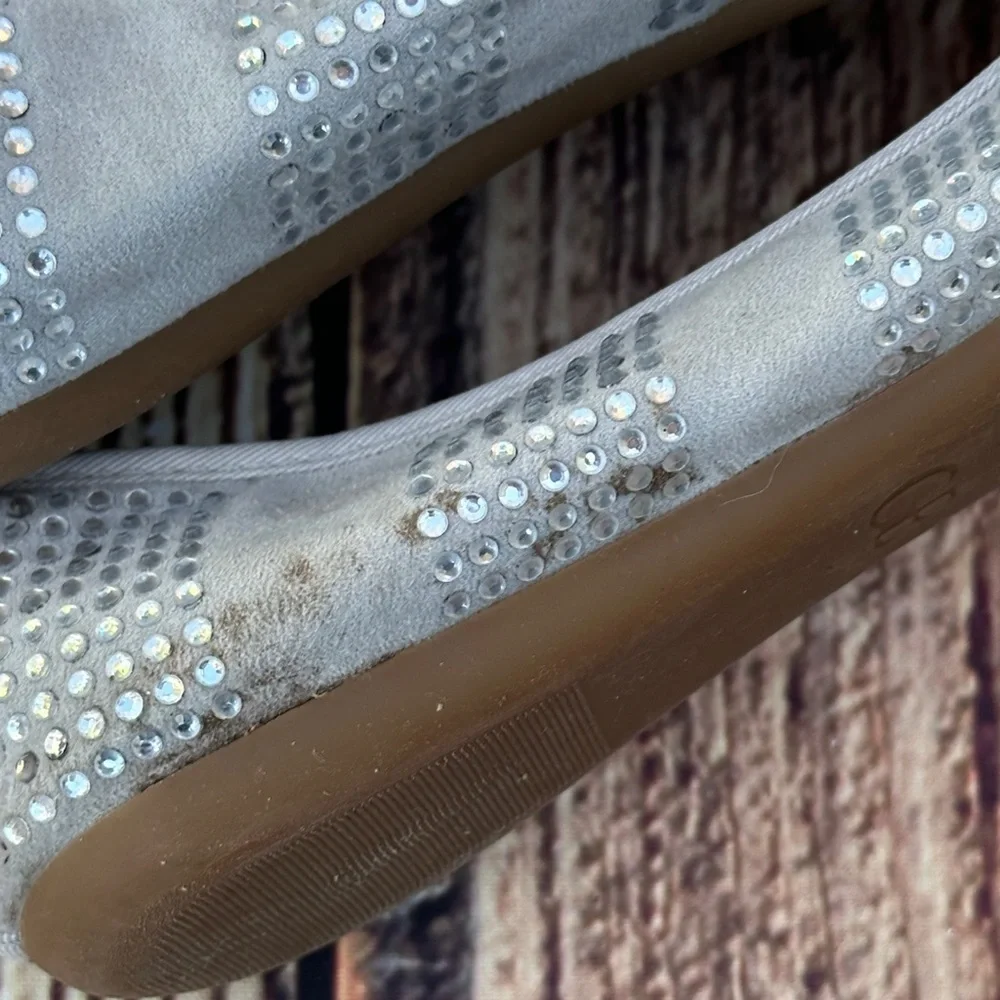 Elegant Gray Girls Flats